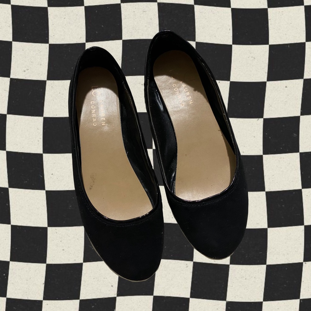 black ballet flats